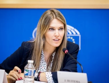 Ε.Καϊλή: «Η Συμφωνία δεν μπορεί να περάσει με αγορασμένες πλειοψηφίες όπως αυτή του Θεοχαρόπουλου»